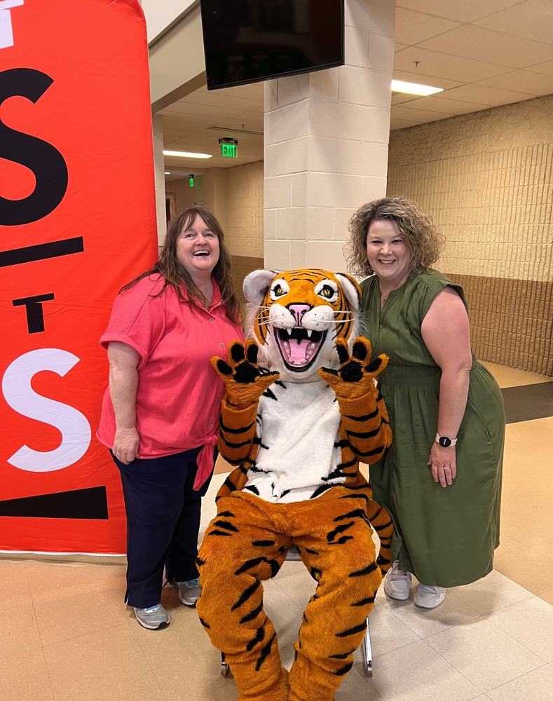 Kinder Kick-off with Taz!