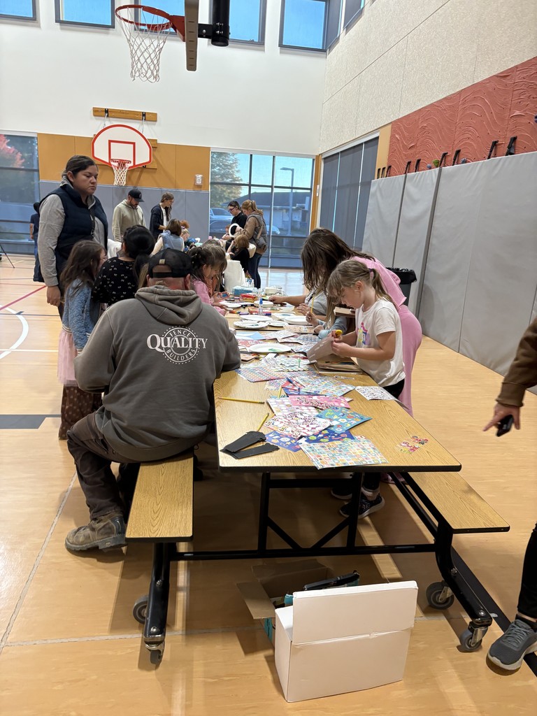 Student participating in PTO Art Night