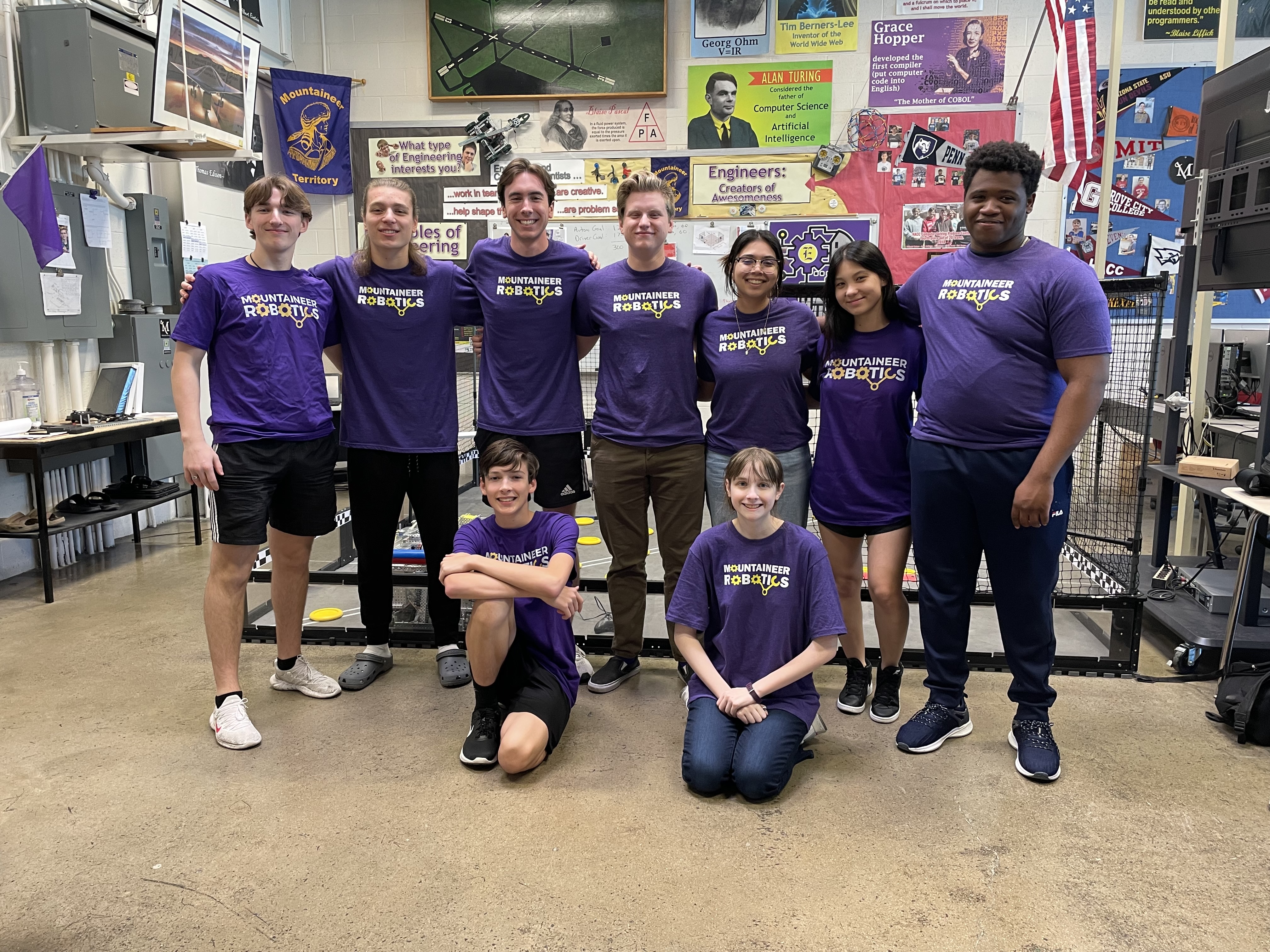 Mountaineer Robotics Team Compete at World Championship | Ephrata