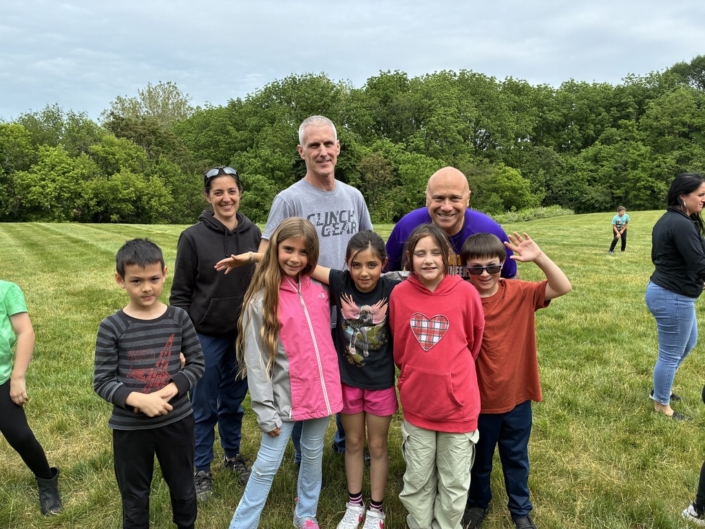 Akron students with police officer