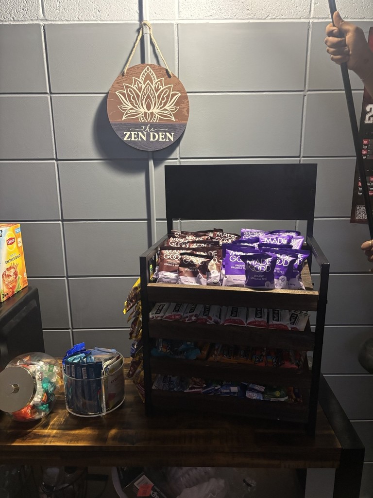 Picture of snacks on shelf
