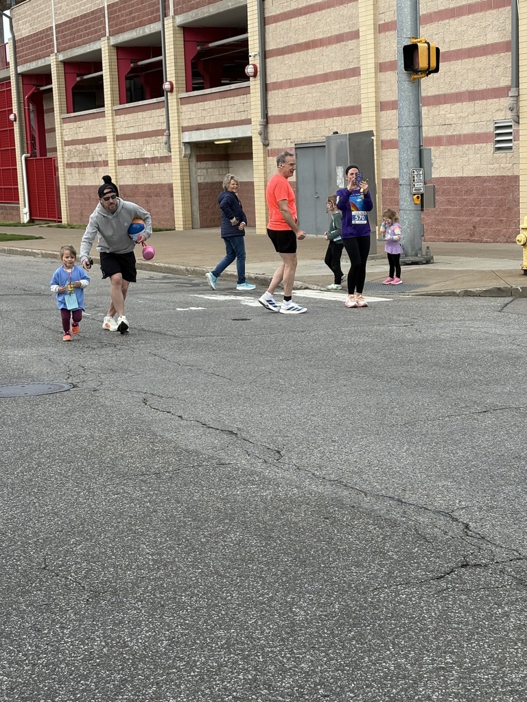 Students at the Art & Sole 5K.