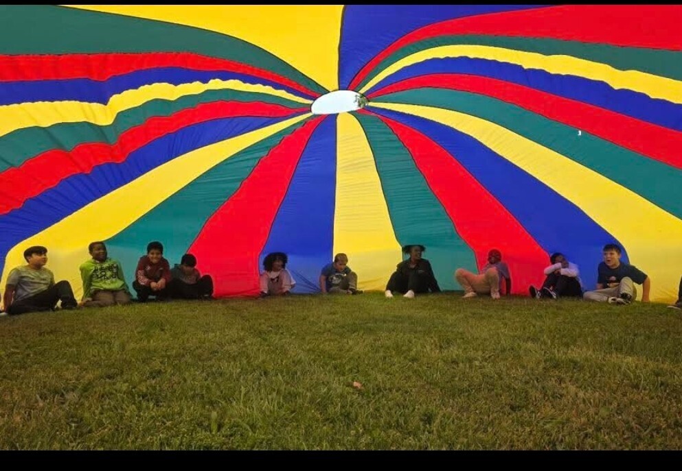 children under parachute