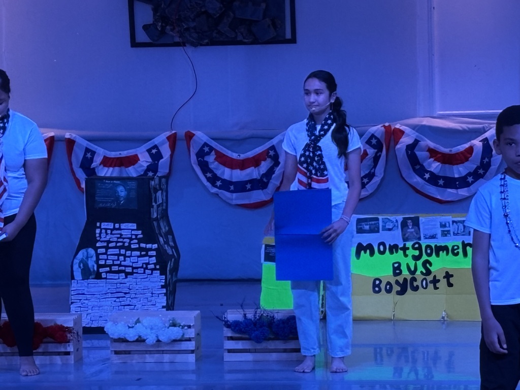 Student participating in a show at Darfmark.