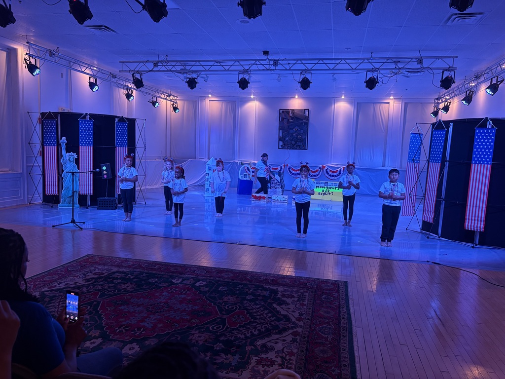Student participating in a show at Darfmark.