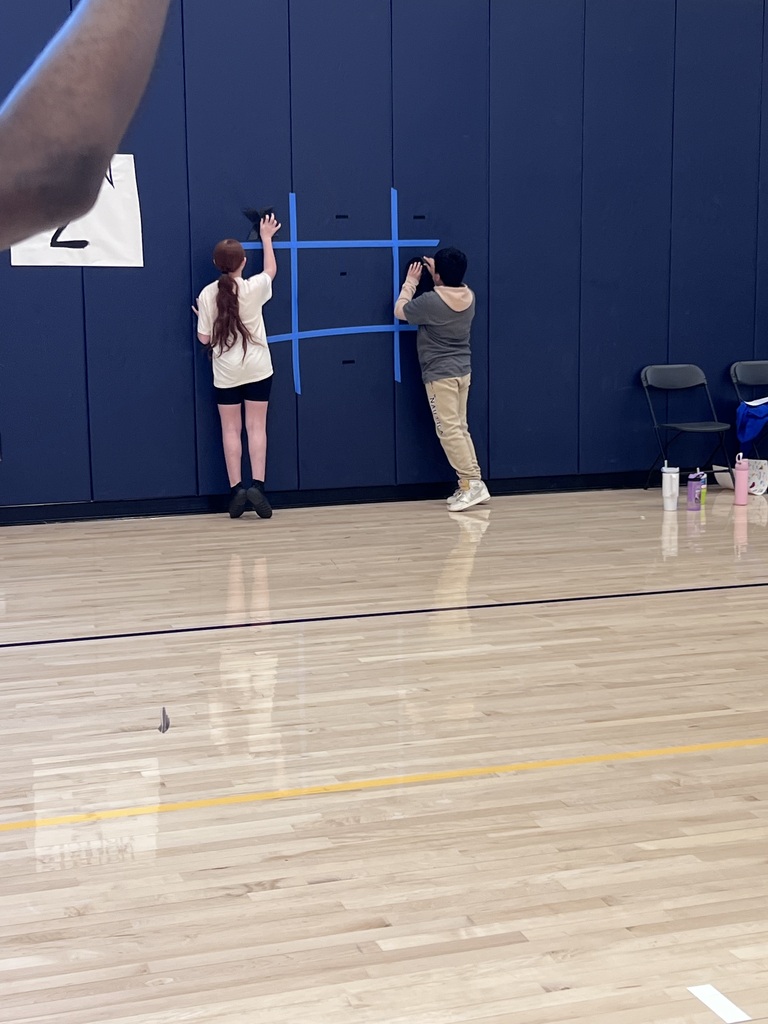 student leaders teambuilding at the retreat