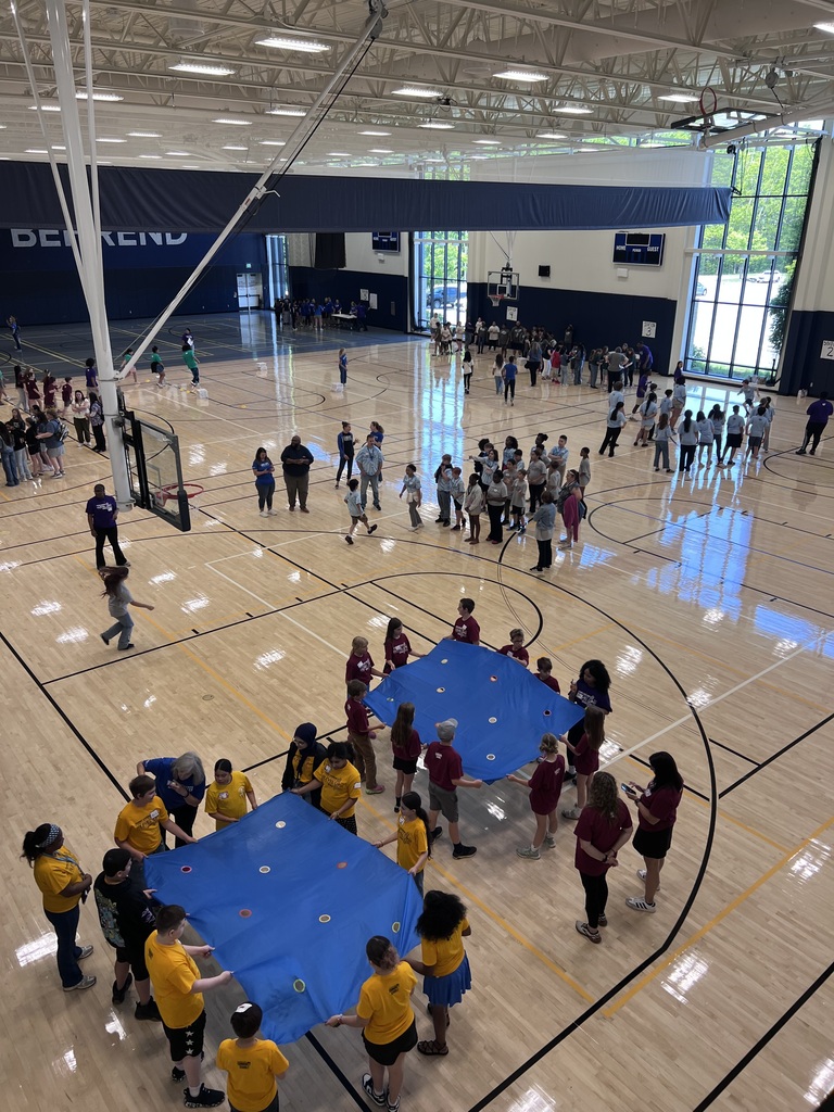 student leaders teambuilding at the retreat