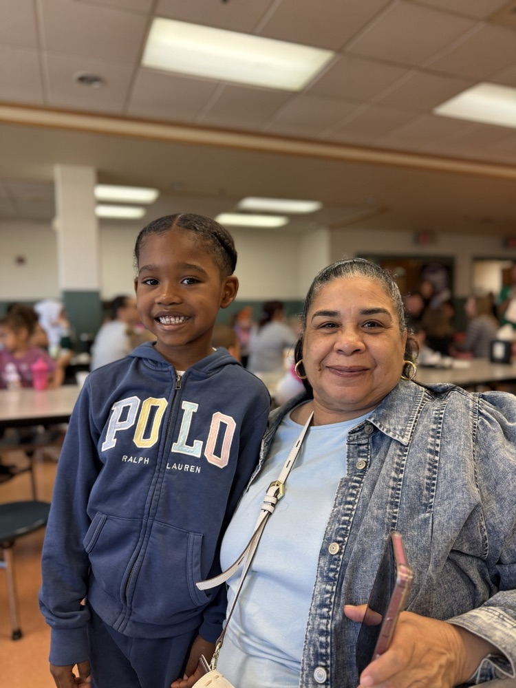family at Harding’s 4th quarter perfect attendance breakfast 