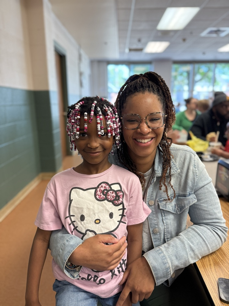 family at Harding’s 4th quarter perfect attendance breakfast 