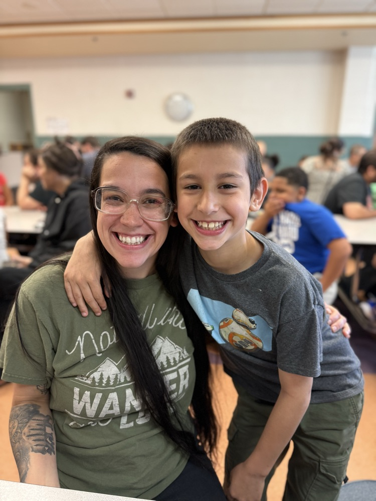 family at Harding’s 4th quarter perfect attendance breakfast 