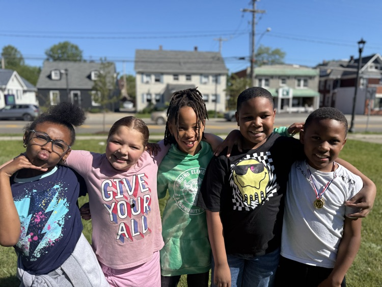 Harding 3rd through 5th graders at field day