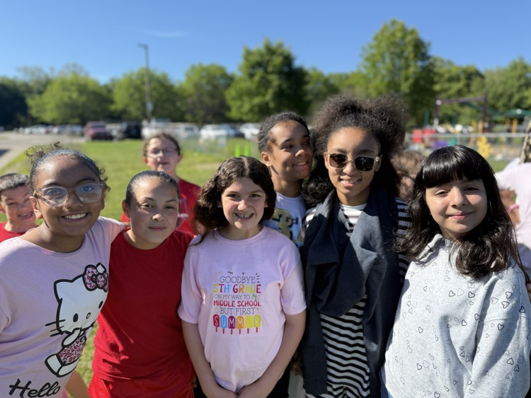Harding 3rd through 5th graders at field day