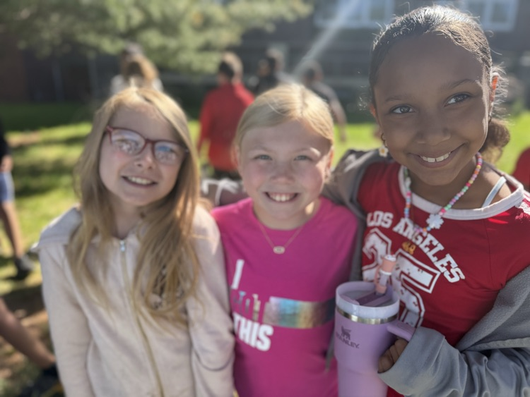 Harding 3rd through 5th graders at field day