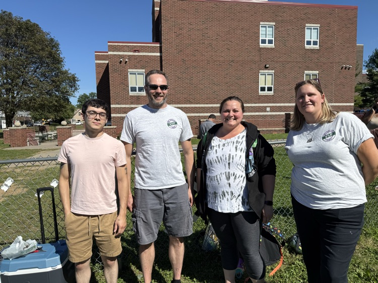 Harding students and families at Popsicles on the playground 