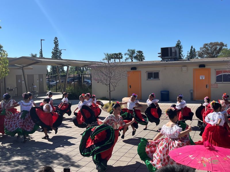 EUSD students participate in Ballet Folklórico.