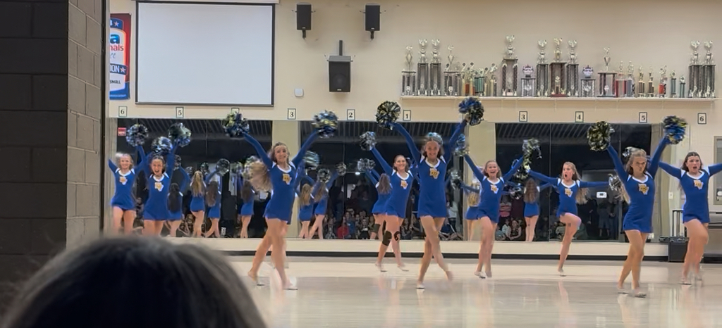 BVMS dancers performing
