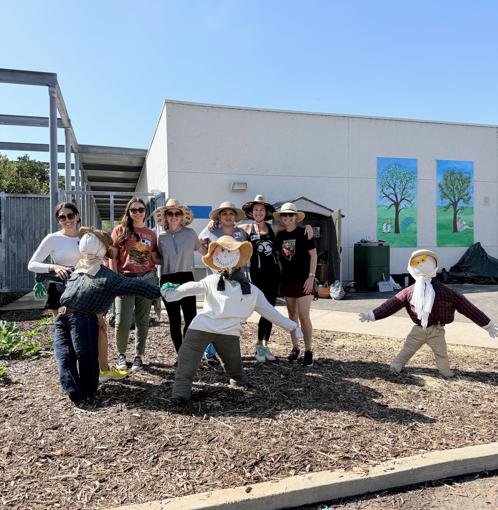 Garden & scarecrow team of parents