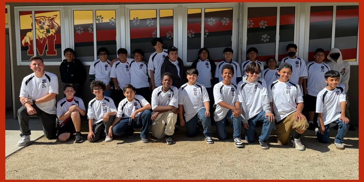 A group photo panorama of Mission's Spring eSports team