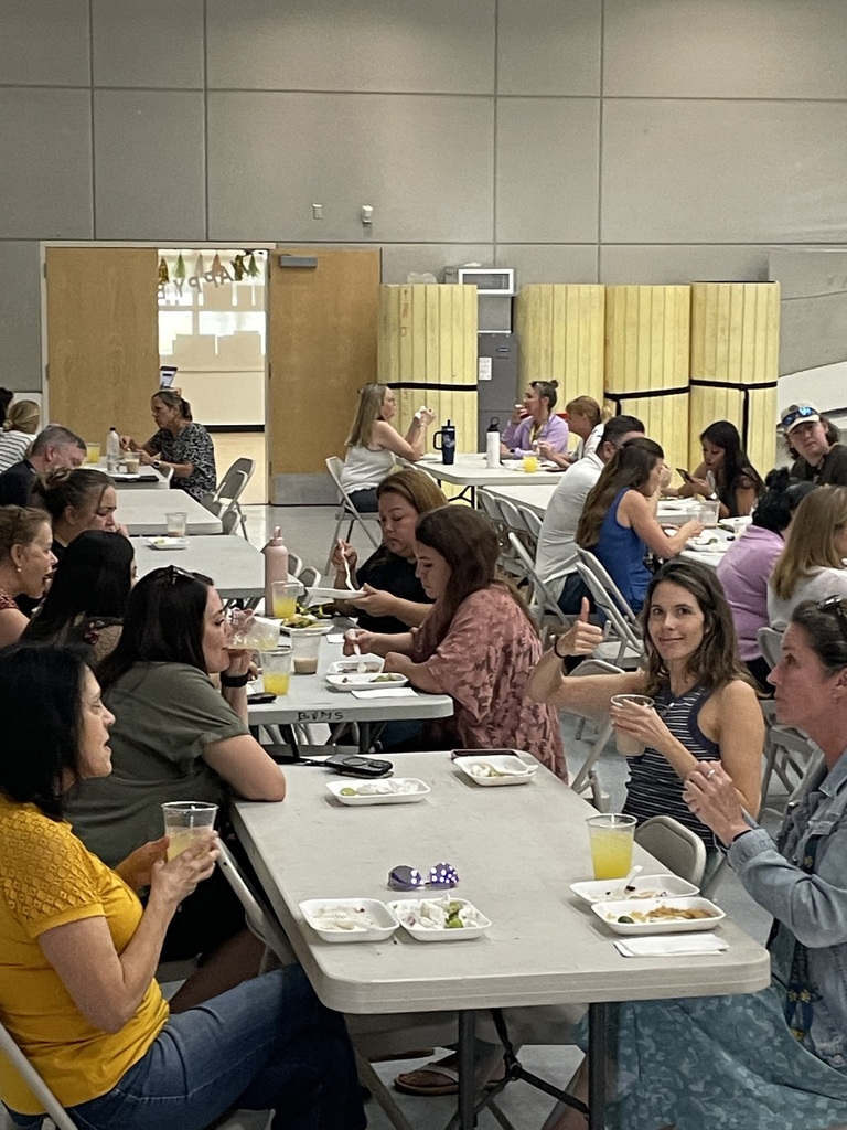Teachers earting tacos