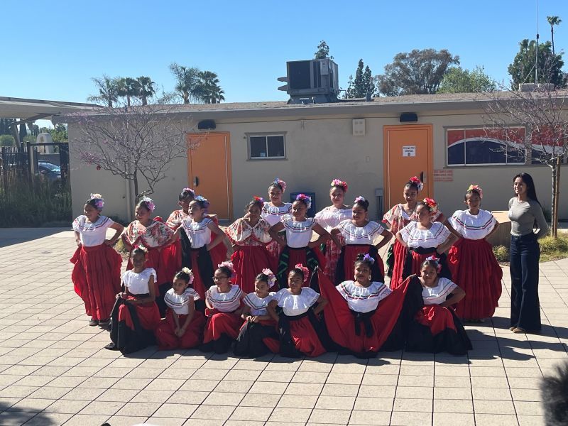 EUSD students participate in Ballet Folklórico.