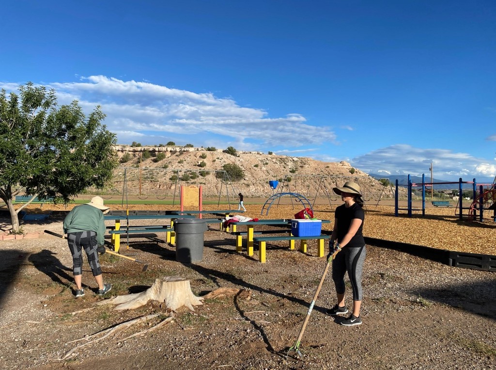 PAC Families Cleaning the Playground