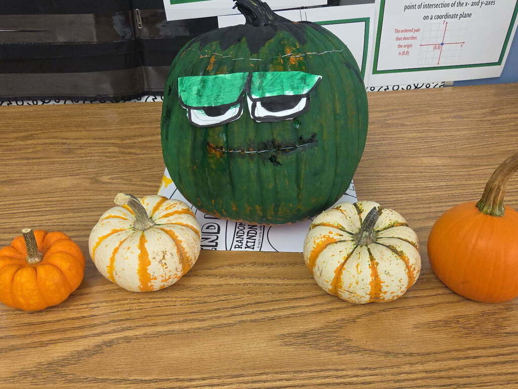 Pumpkin Decorating Contest