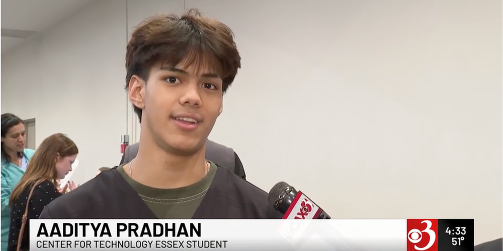 CTE student at a career fair