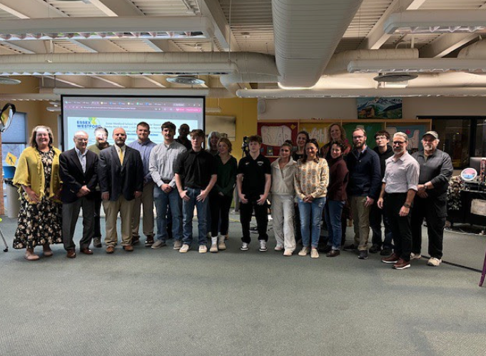 EWSD Board recognizes wrestling students