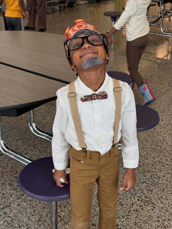 ELV student dressed up for 100th Day Celebration