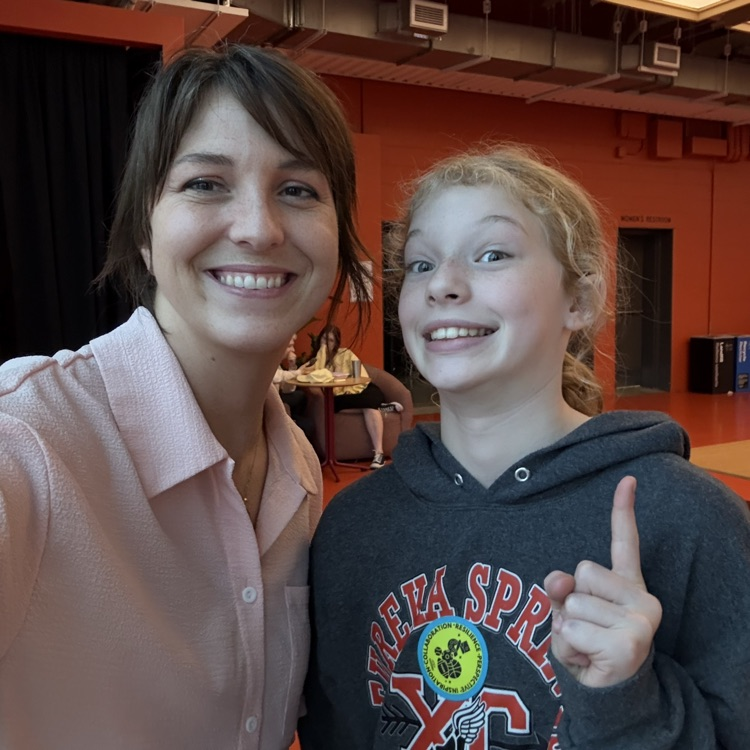 students at the art museum 