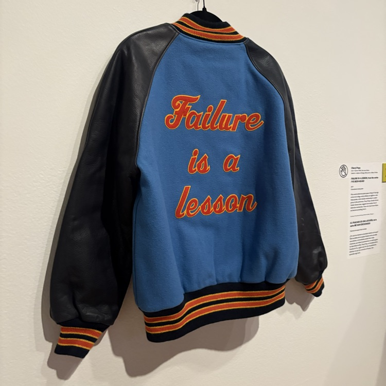 students at the art museum 