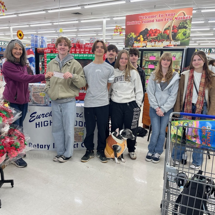 students accepting check