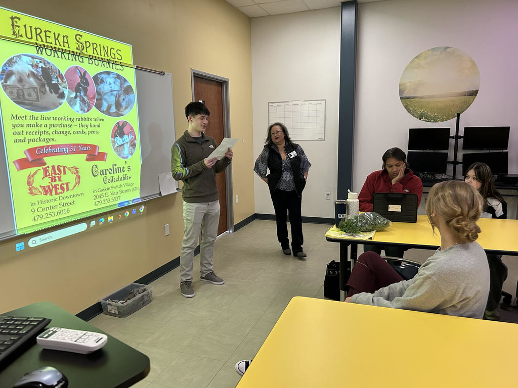 Kenner Leavell, ESHS FBLA Vice President and 2026 Senior introducing Yume Leavell, Speaker
