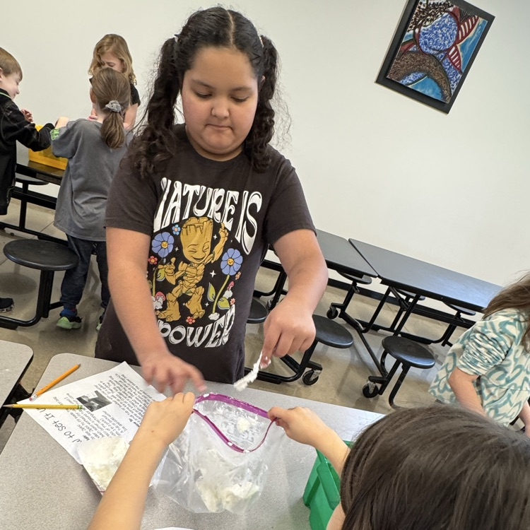 kids doing a science experiment