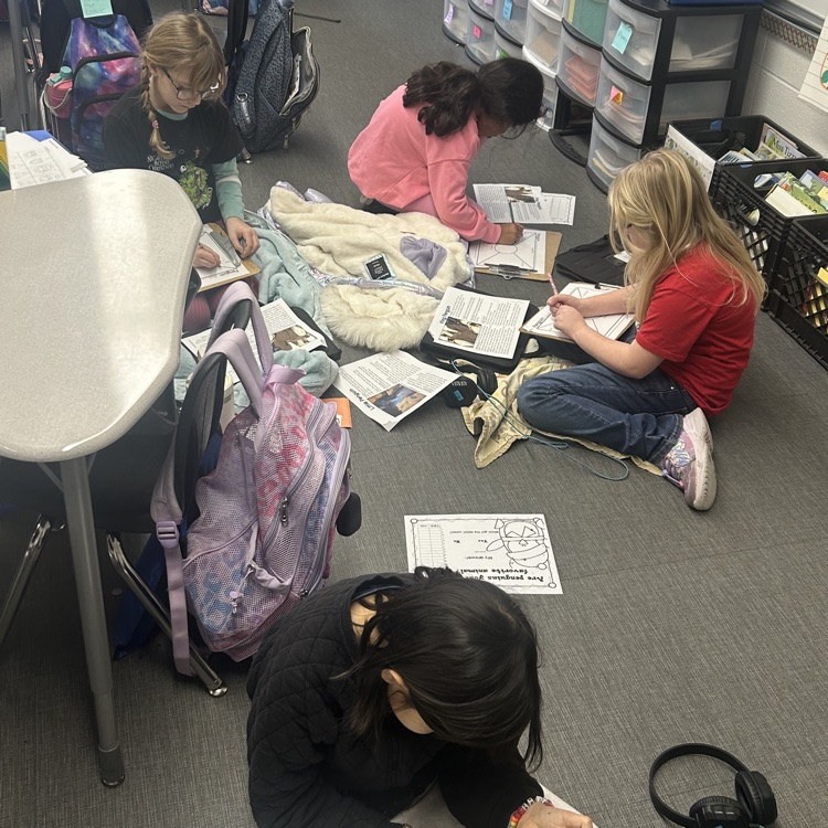 kids doing a science experiment