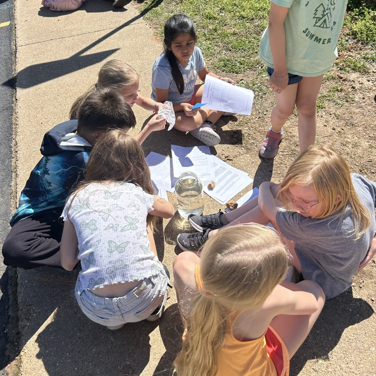 students leaning about rainbows. 