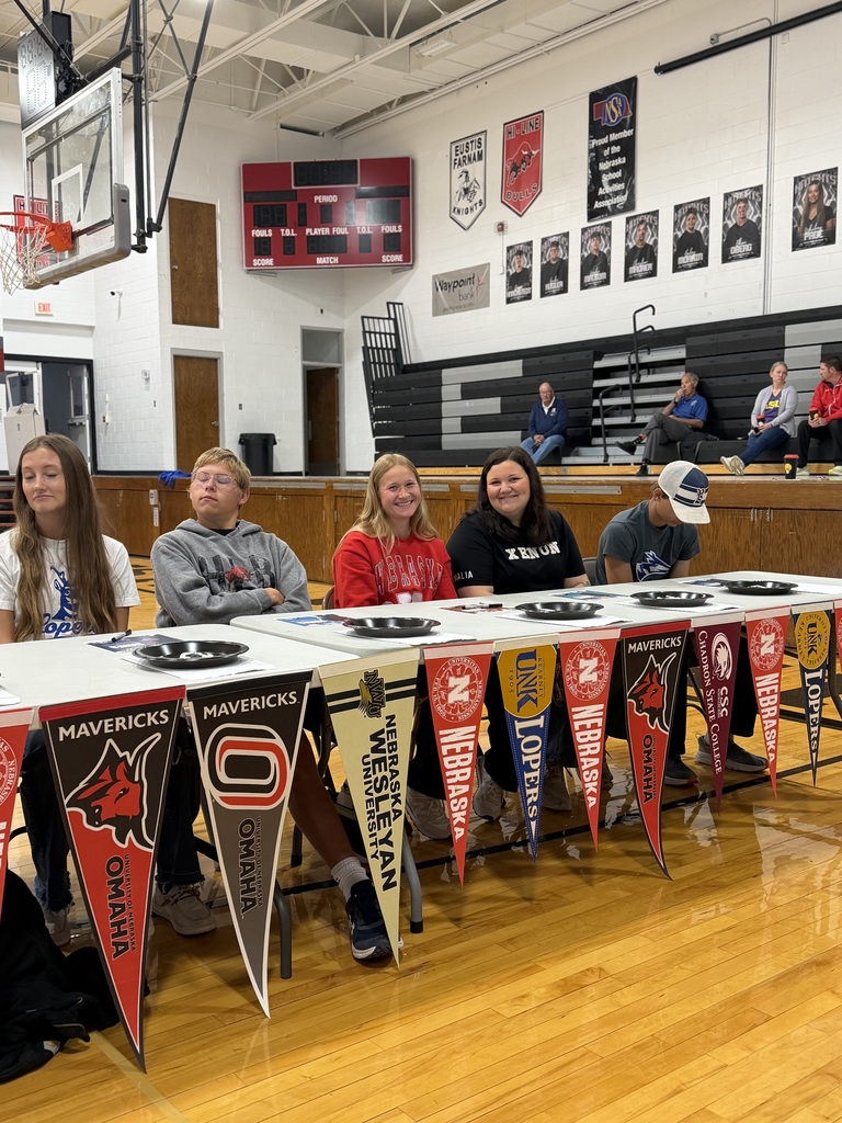 senior signing