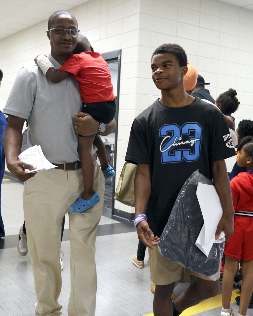 🎉🐯 THANK YOU, CLAXTON TIGERS! 🐯🎉  A huge THANK YOU to everyone who helped make our Claxton High School Open House/Back to School Bash a roaring success! 🙌✨  We are incredibly grateful for our amazing community partners who showed up in full force to support the Evans County Charter School System. 🏫💛🖤 Your support means the world to us and helps set the tone for a strong school year!  To all the families who joined us — thank you for taking the time to help your students start the 2025-2026 school year off on the right track! 📚✏️🎒  Seeing so many smiling faces and excited students filled us with pride and anticipation for a fantastic year ahead. Together, we are paving the way for a successful academic journey. 💪🧠📖  Let's keep the momentum going — it's going to be a GREAT year! 💛🖤 Go Tigers! 💛🖤  #ClaxtonHigh #BackToSchoolBash #TigerPride #GoTigers #CHSFamily #CommunityStrong #BlackAndGold #StudentSuccess #TogetherWeAchieveMore