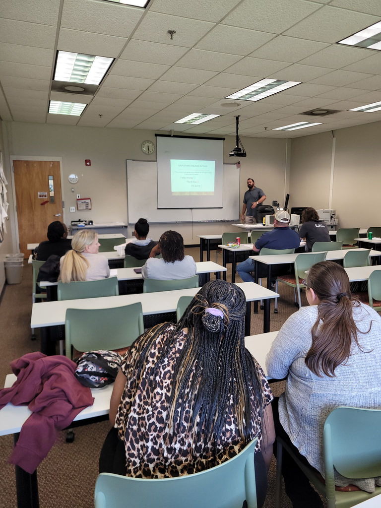 School Nutrition employees learning about having conflict conversations