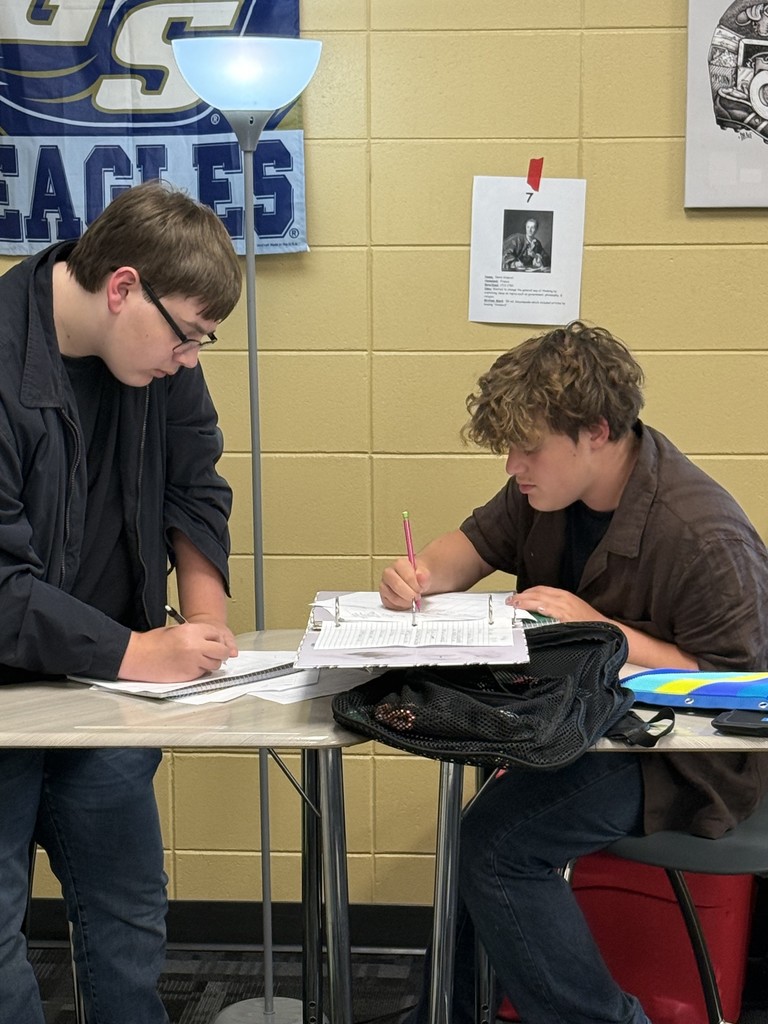 📚💡 Our CHS Tigers kicked off the American Government course with an exciting Gallery Walk! 🐅✨ Students explored how Enlightenment Thinkers like John Locke, Thomas Hobbes, Baron de Montesquieu, and Jean-Jacques Rousseau laid the foundation for the values and structure of American society and government.📝  👏 Coach Lanier's class dove into big ideas like natural rights, separation of powers, and the social contract—all while repping that Black & Gold pride! 🖤💛  #ClaxtonTigers #CHSPride #AmericanGovernment #EnlightenmentThinkers #GalleryWalk #LearningInAction #BlackAndGoldStrong
