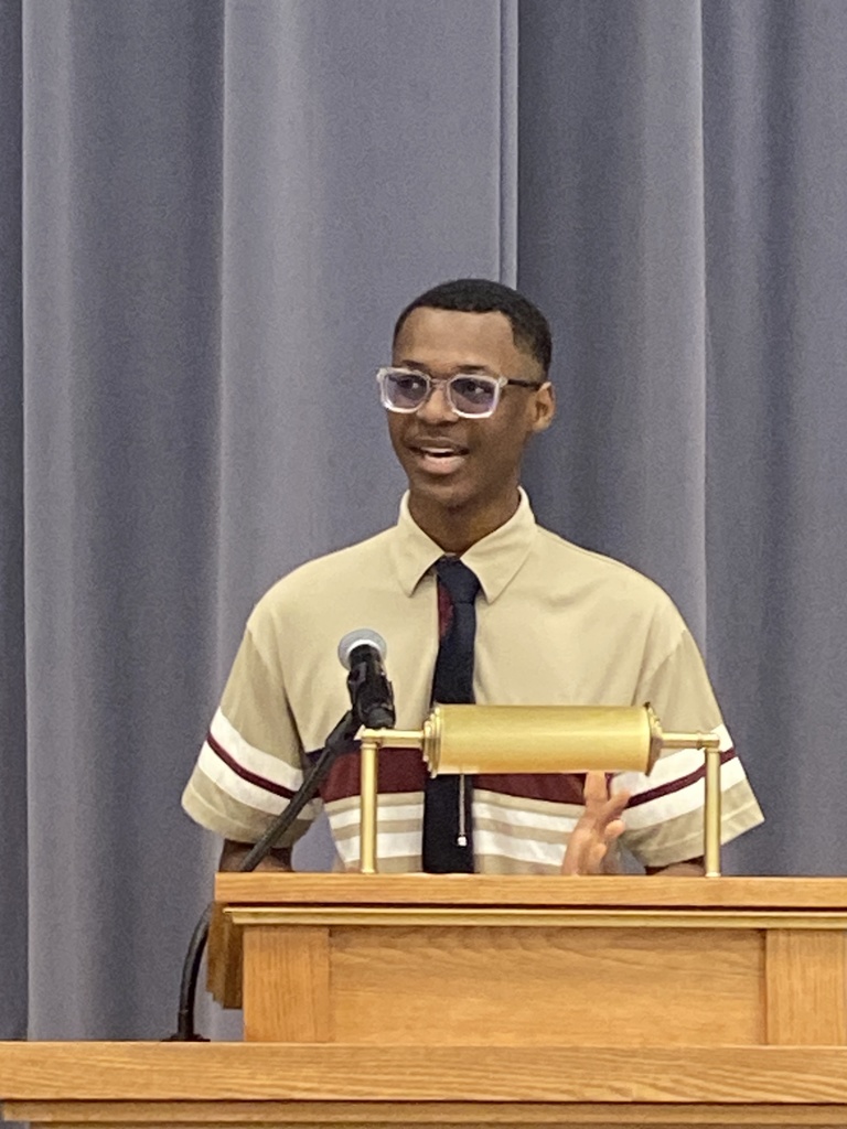 🎉 Welcome, Class of 2029! 🎉 On the beautiful morning of Friday, August 8, 2025, our CHS freshmen marked the beginning of their high school journey with a heartfelt Commitment Ceremony! 🖊️✨  We were honored to welcome back CHS alumnus and 2025 Vanderbilt University graduate, Stephan Bellamy, who inspired our newest Tigers with powerful words about the value of education and perseverance. 🎓📚💪  As a meaningful symbol of their commitment, the Class of 2029 signed a graduation gown 👕—a pledge to walk across that stage as proud CHS graduates in four years! 🎯🎓  📸 After capturing a group photo full of smiles and excitement, families and students enjoyed refreshments and celebrated this special moment together. 🥤🍪  We’re thrilled to watch this class grow, achieve, and leave their legacy at CHS. Here's to a future full of memories, milestones, and #TigerPride! 💛🖤  💥 Go Tigers! 💥 #CHSClassOf2029 #CommitmentCeremony #WelcomeFreshmen #TigerPride #BlackAndGold #FutureGraduates #CHSFamily