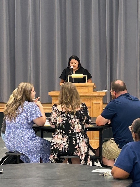 🎓💍✨ Claxton High School Junior Ring Ceremony ✨💍🎓  On Monday, August 11, 2025, Claxton High School proudly held its annual Junior Ring Ceremony to celebrate this special rite of passage for the Class of 2027! 🐅💛🖤  During the ceremony, students not only received their rings, but also learned about the heritage of the class ring, the tradition of unity, the significance of wearing their rings, and the time-honored turning tradition. 💫  We hope our juniors will wear their rings with Tiger pride 🐯 and carry the memories of their CHS years with them forever. 📚🎉  Go Tigers! 💛🖤 #CHS #GoTigers #ClassOf2027 #JuniorRingCeremony #TigerPride #BlackAndGold #ClaxtonHigh