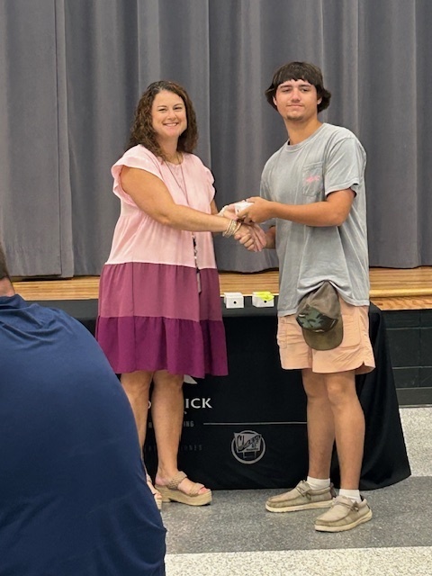 🎓💍✨ Claxton High School Junior Ring Ceremony ✨💍🎓  On Monday, August 11, 2025, Claxton High School proudly held its annual Junior Ring Ceremony to celebrate this special rite of passage for the Class of 2027! 🐅💛🖤  During the ceremony, students not only received their rings, but also learned about the heritage of the class ring, the tradition of unity, the significance of wearing their rings, and the time-honored turning tradition. 💫  We hope our juniors will wear their rings with Tiger pride 🐯 and carry the memories of their CHS years with them forever. 📚🎉  Go Tigers! 💛🖤 #CHS #GoTigers #ClassOf2027 #JuniorRingCeremony #TigerPride #BlackAndGold #ClaxtonHigh