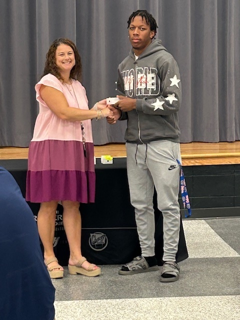 🎓💍✨ Claxton High School Junior Ring Ceremony ✨💍🎓  On Monday, August 11, 2025, Claxton High School proudly held its annual Junior Ring Ceremony to celebrate this special rite of passage for the Class of 2027! 🐅💛🖤  During the ceremony, students not only received their rings, but also learned about the heritage of the class ring, the tradition of unity, the significance of wearing their rings, and the time-honored turning tradition. 💫  We hope our juniors will wear their rings with Tiger pride 🐯 and carry the memories of their CHS years with them forever. 📚🎉  Go Tigers! 💛🖤 #CHS #GoTigers #ClassOf2027 #JuniorRingCeremony #TigerPride #BlackAndGold #ClaxtonHigh