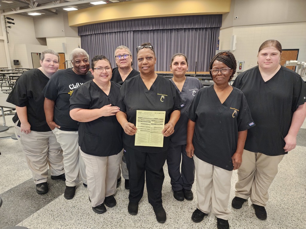 Picture of CMS/CHS Cafeteria Staff