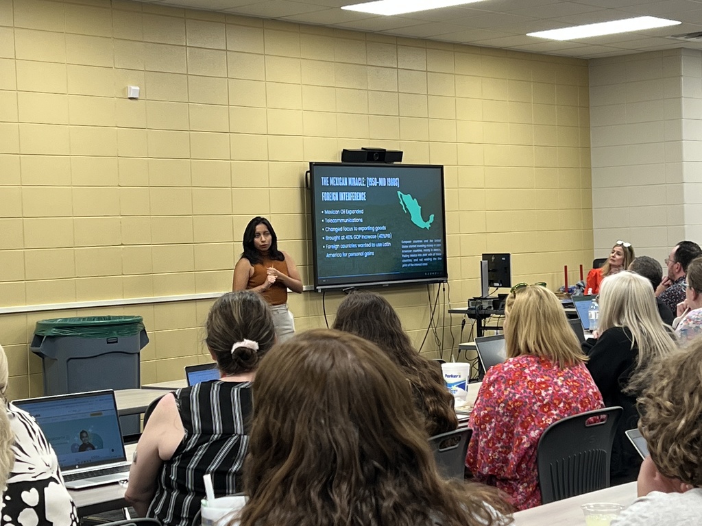 🌟 On Wednesday, August 13, 2025, CHS alumna Estrella Salas-Mendoza joined the faculty and staff of Claxton High School during their faculty meeting to share some of her research 📚 about the history of Mexico and how it connects to the story of many Hispanic residents of Claxton-Evans County relocating to this area.  Estrella shared how important it is to understand where she came from in order to guide where she’s going and all she hopes to accomplish in the future ✨.  As we mentioned before, Estrella spent part of her summer volunteering at CHS and The DEN 🙌, and we are so grateful for her contributions to her alma mater 💛🖤. We can’t wait to see all the amazing things she will achieve during her junior year at Pomona College in Claremont, California 🎓🌴.  📢 Let’s cheer her on as she continues to make CHS proud!  #CHSPride #OnceATigerAlwaysATiger 🐅 #HispanicHeritage #CommunityRoots #FutureLeader #PomonaCollege #CHSAlumni #ClaxtonHigh #TigerStrong 💛🖤 #Inspiration #GivingBack