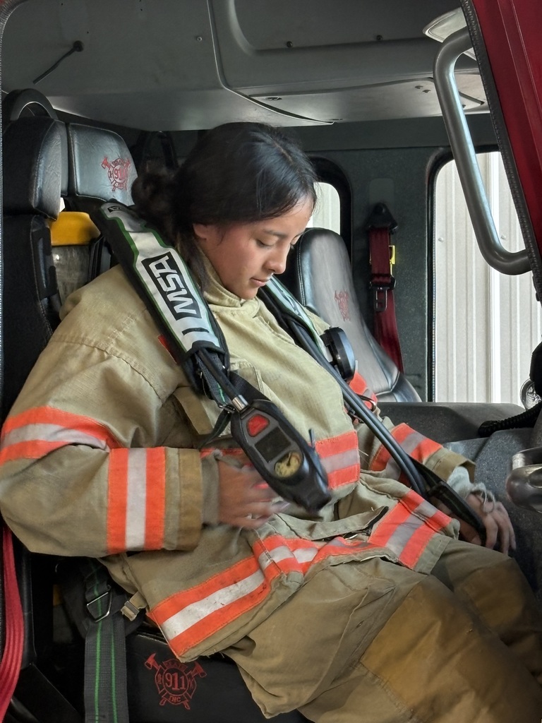 🎉🔥 The DEN at Claxton High School is proud to celebrate the 5th year of our Firefighting Program! 🚒👩‍🚒👨‍🚒  This year’s newest recruits are hard at work learning to function with their gear and equipment, building the skills they’ll need to serve our community. 💪  Training is taking place at the county’s new Public Safety Complex, and we are truly grateful for the partnership with the Evans County Commissioners, Evans County Fire & Rescue, and our amazing instructor, Brian Croft. 🙌👏  Go Tigers! 🐅🖤💛 #TigerPride #ClaxtonHigh #TheDEN #FirefightingProgram #CommunityStrong #EvansCounty #BlackAndGold