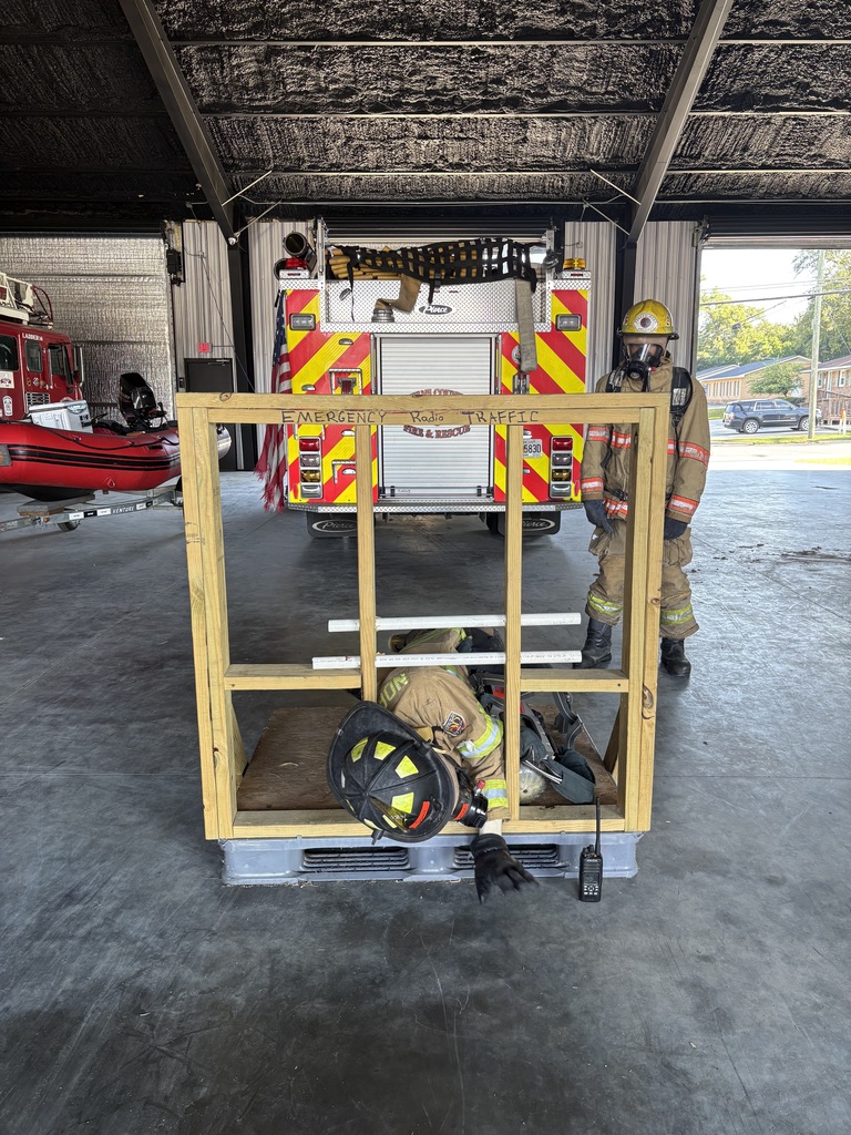 🎉🔥 The DEN at Claxton High School is proud to celebrate the 5th year of our Firefighting Program! 🚒👩‍🚒👨‍🚒  This year’s newest recruits are hard at work learning to function with their gear and equipment, building the skills they’ll need to serve our community. 💪  Training is taking place at the county’s new Public Safety Complex, and we are truly grateful for the partnership with the Evans County Commissioners, Evans County Fire & Rescue, and our amazing instructor, Brian Croft. 🙌👏  Go Tigers! 🐅🖤💛 #TigerPride #ClaxtonHigh #TheDEN #FirefightingProgram #CommunityStrong #EvansCounty #BlackAndGold