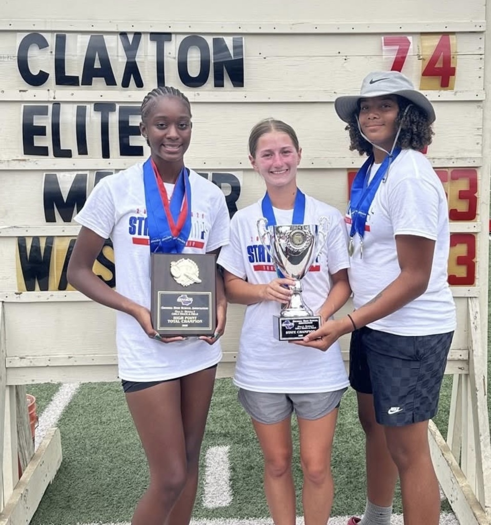 Trinity Levant, Hannah Hendrix, Jayda Jordan Receiving Track Championship Awards