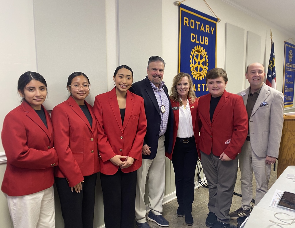 Rotarian leaders , Cindy Hart, and FCCLA Officers